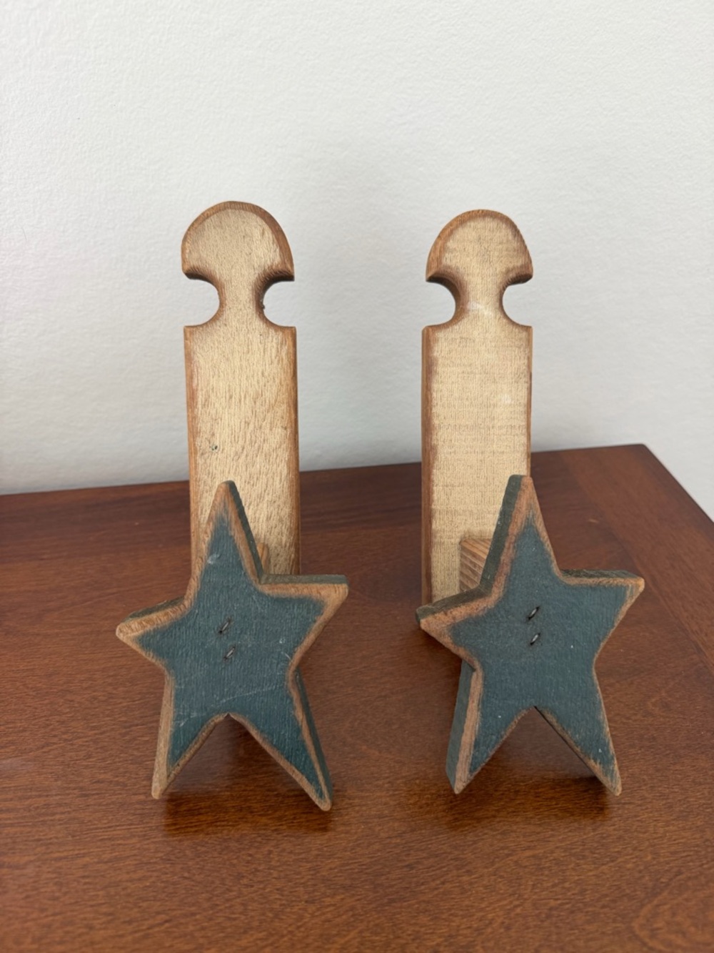 Rustic Wooden Star Wall Hooks / Primitive Farmhouse Hanging Decor Set of 2
